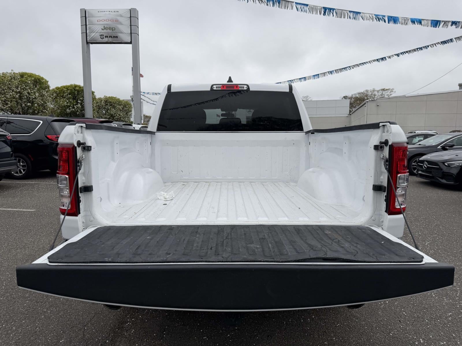 2022 RAM 1500 Big Horn Crew Cab 4x4 57' Box