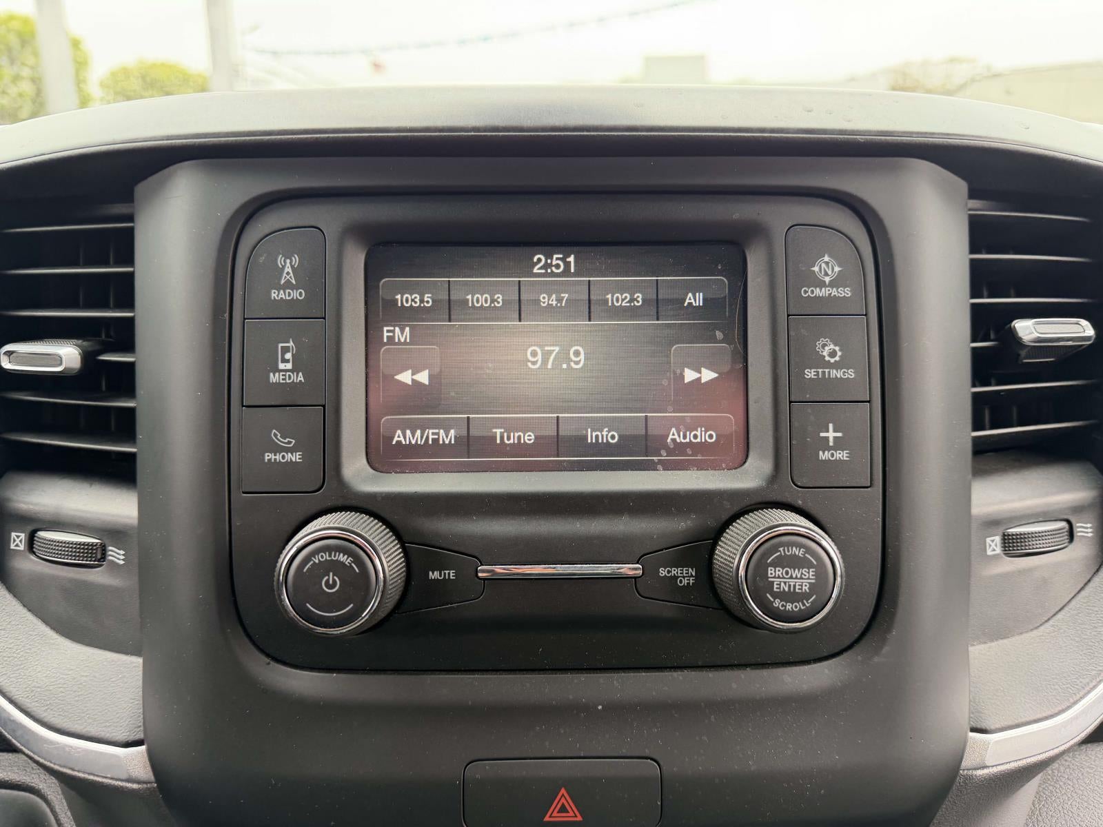 2022 RAM 1500 Big Horn Crew Cab 4x4 57' Box