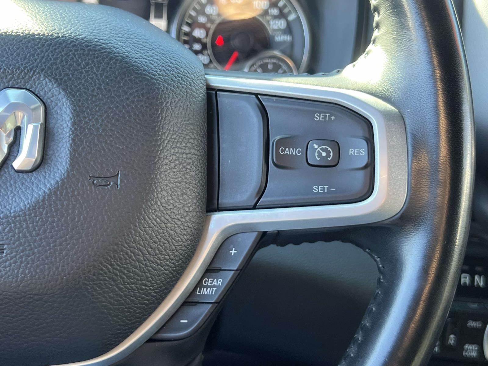 2021 RAM 1500 Big Horn Crew Cab 4x4 57' Box