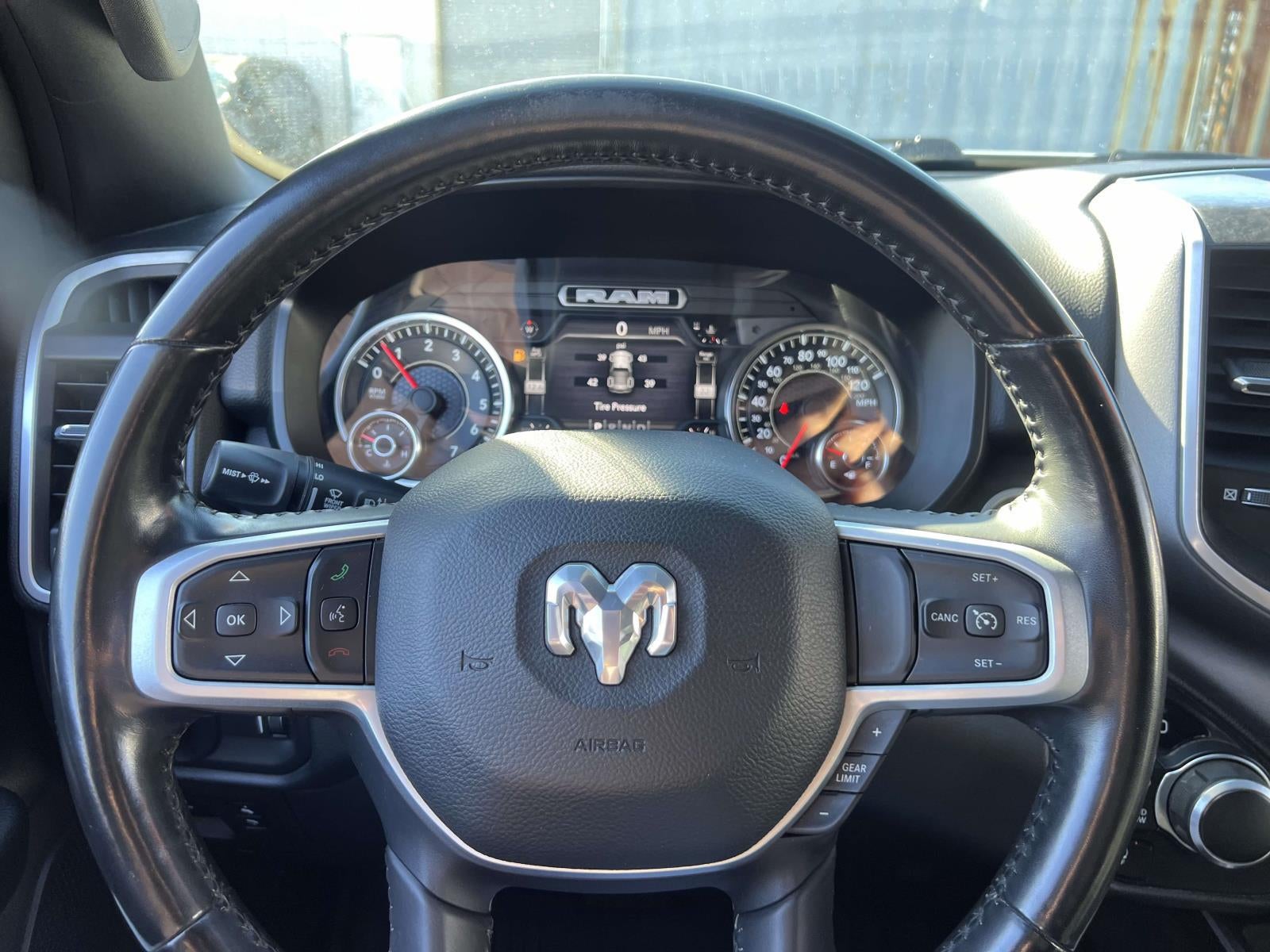 2021 RAM 1500 Big Horn Crew Cab 4x4 57' Box