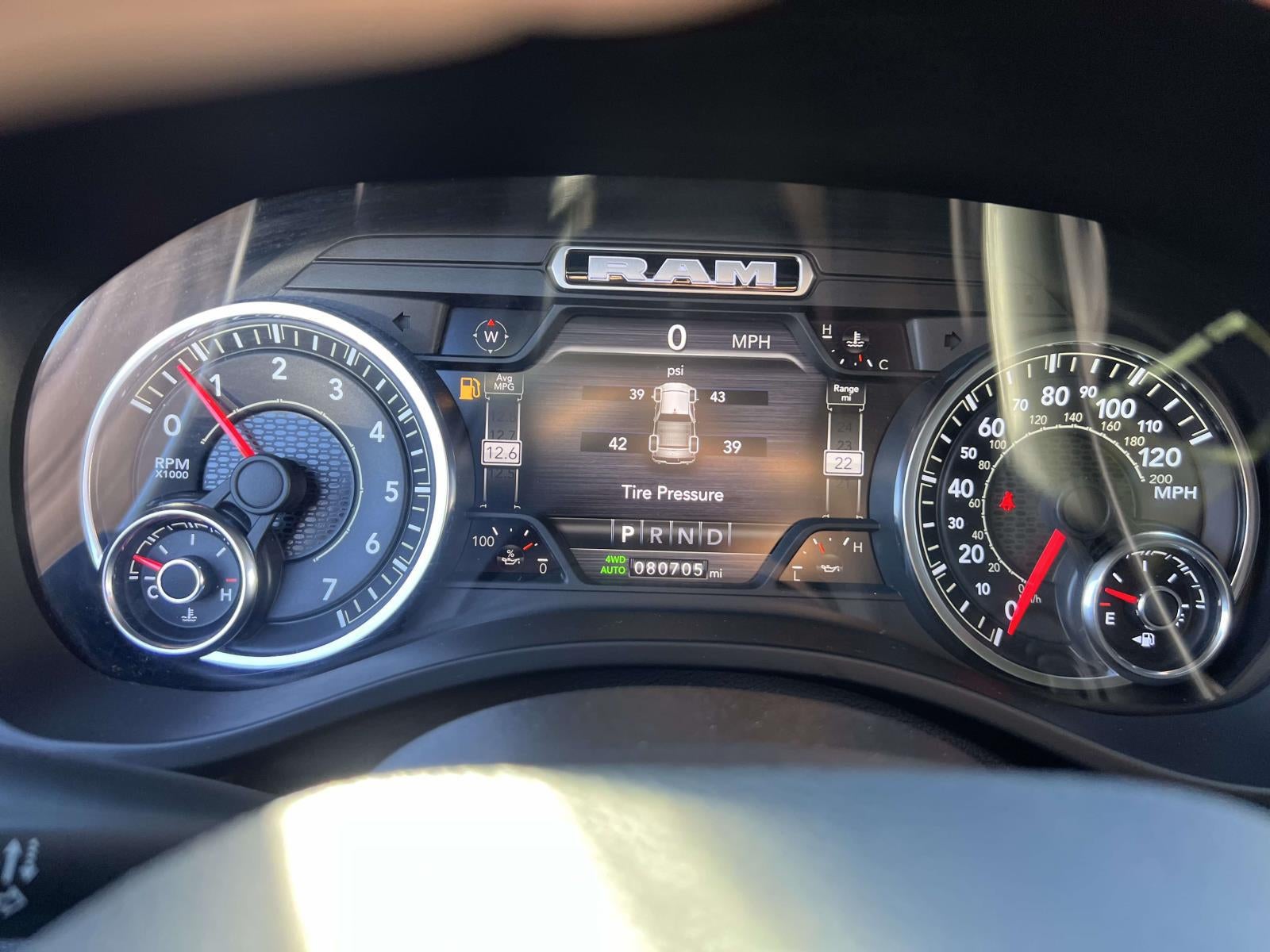 2021 RAM 1500 Big Horn Crew Cab 4x4 57' Box