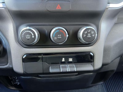 2022 RAM 1500 Big Horn Crew Cab 4x4 57' Box