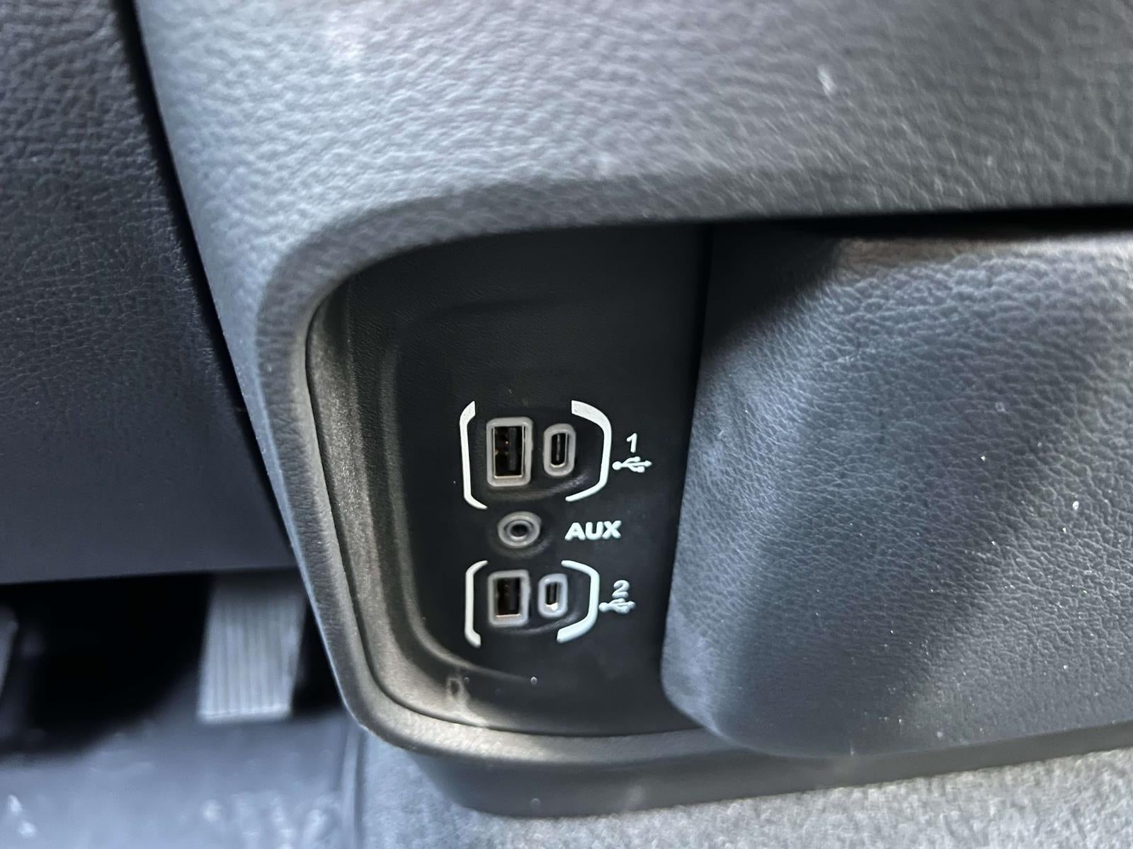 2022 RAM 1500 Big Horn Crew Cab 4x4 57' Box