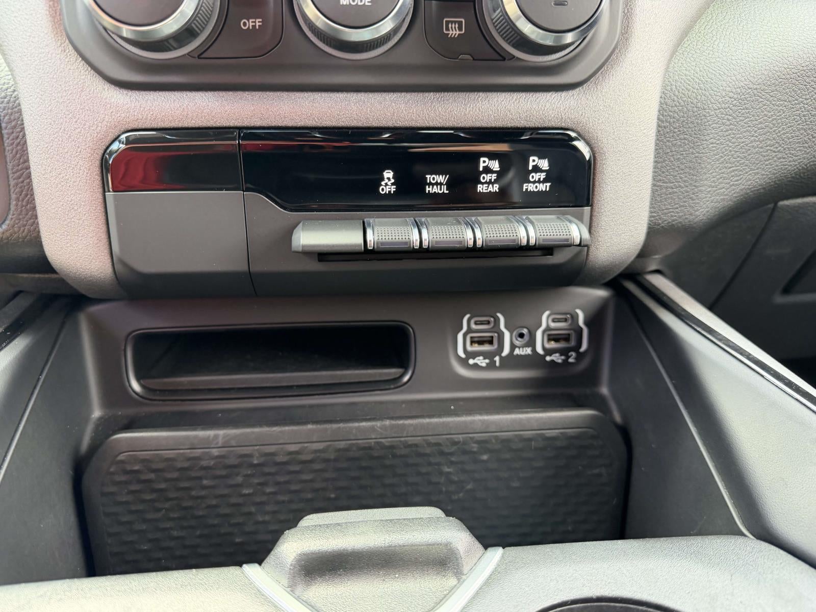 2023 RAM 1500 Big Horn Crew Cab 4x4 57' Box