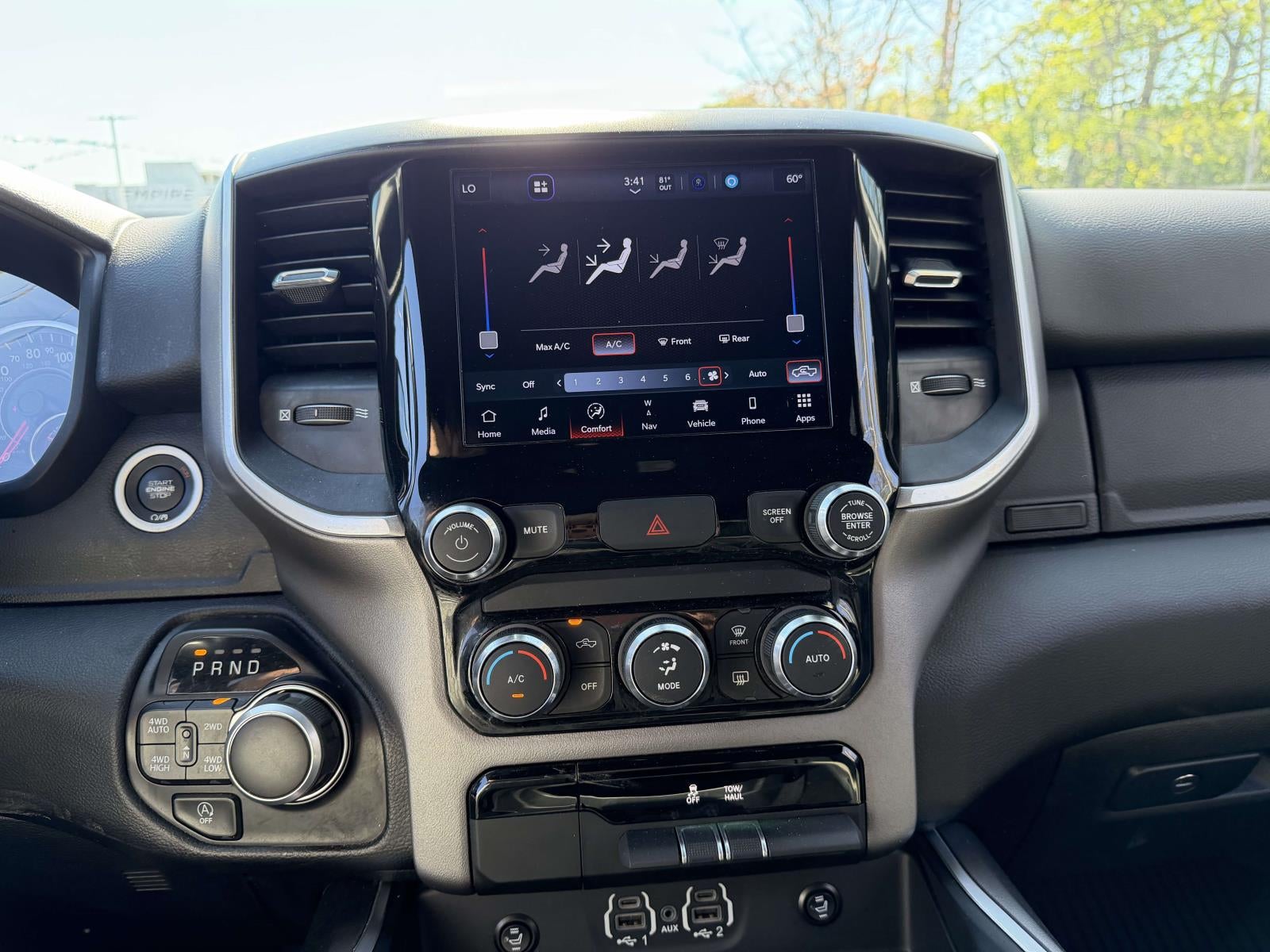 2022 RAM 1500 Big Horn Crew Cab 4x4 57' Box