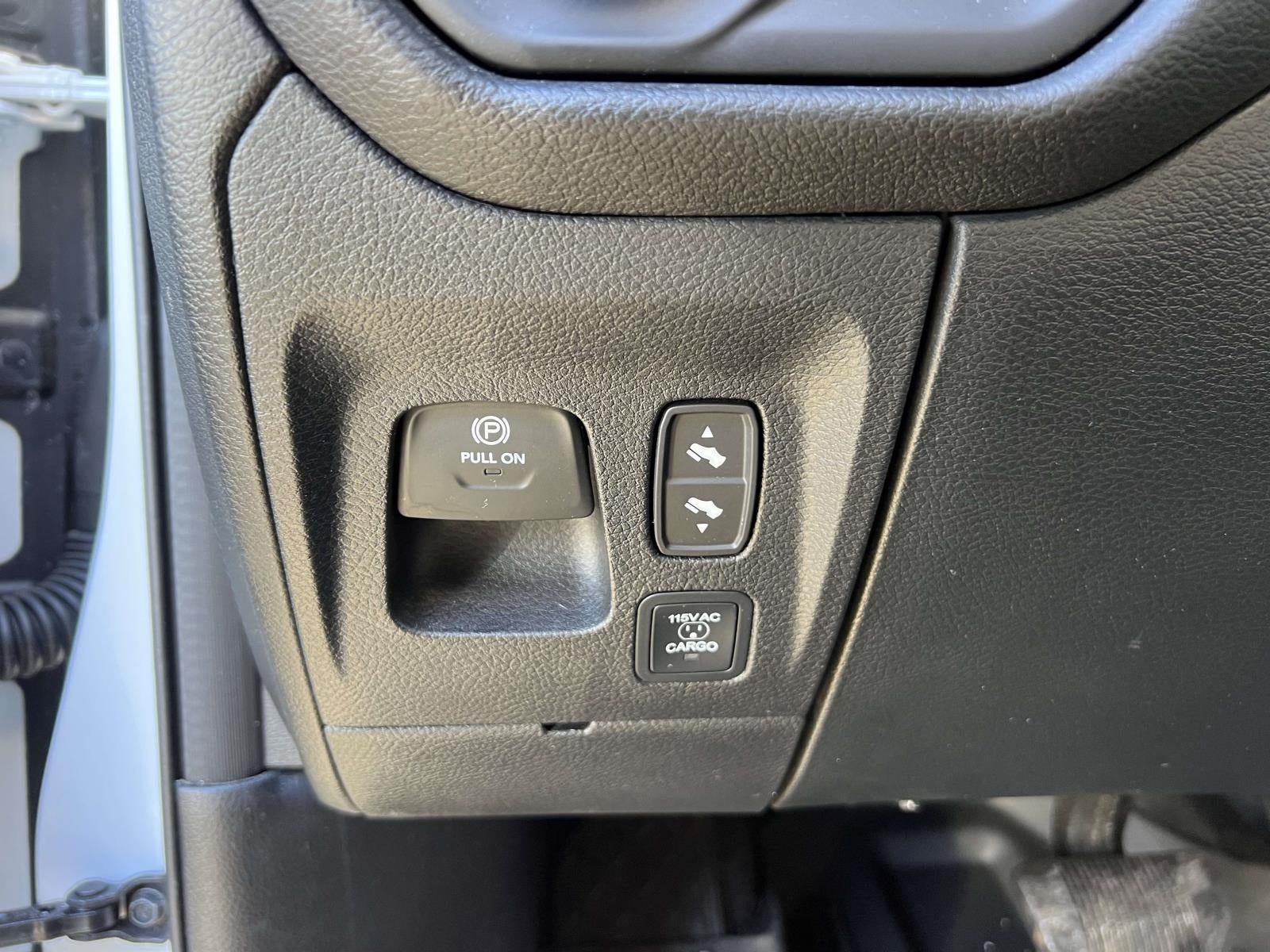 2025 RAM 1500 Laramie Crew Cab 4x4 57' Box