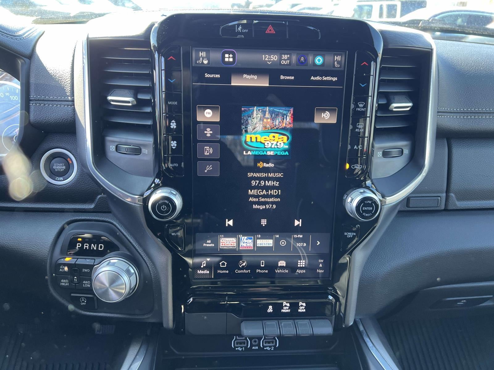 2025 RAM 1500 Laramie Crew Cab 4x4 57' Box