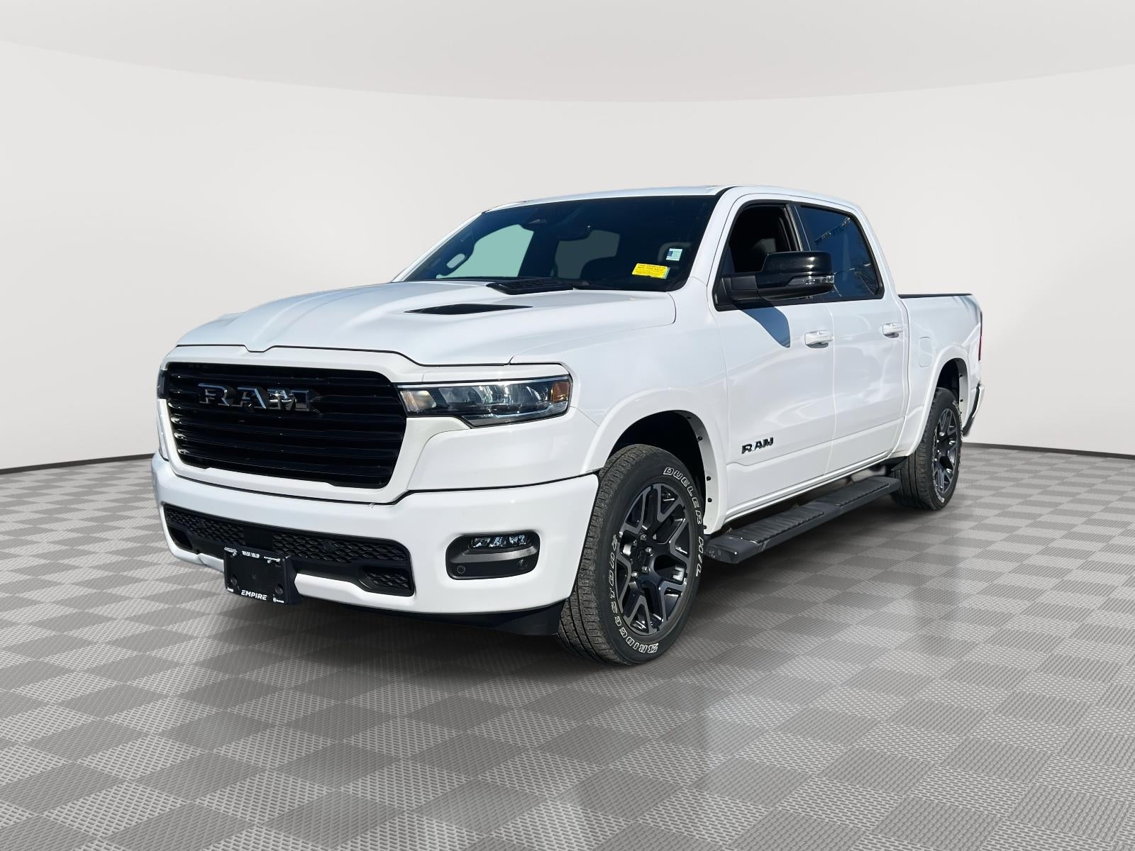 2025 RAM 1500 Laramie Crew Cab 4x4 57' Box