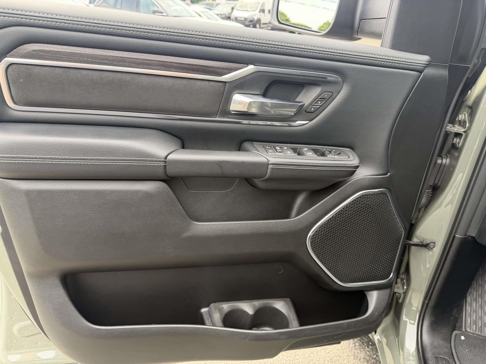 2026 RAM 1500 Laramie Crew Cab 4x4 57' Box