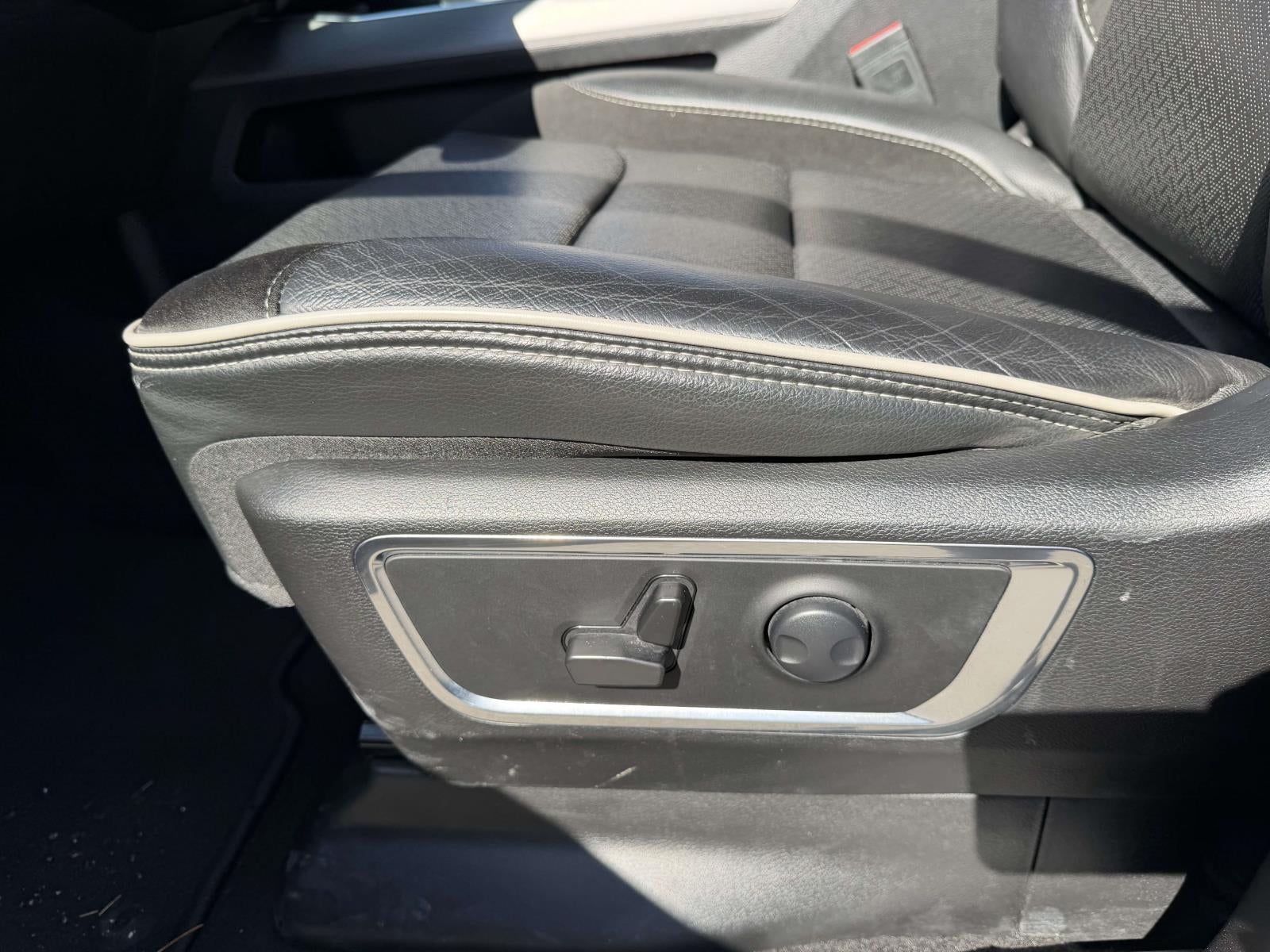 2025 RAM 1500 Laramie Crew Cab 4x4 57' Box