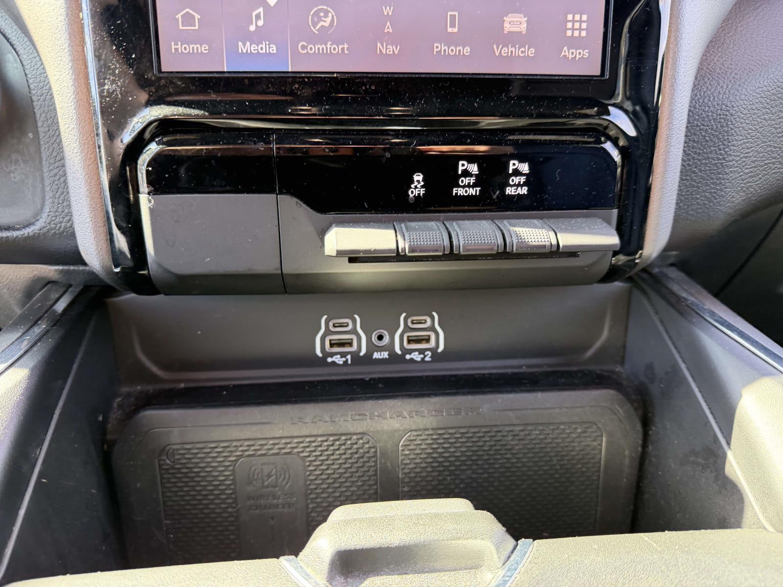 2025 RAM 1500 Laramie Crew Cab 4x4 57' Box