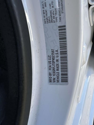 2023 RAM 1500 Laramie Crew Cab 4x4 57' Box