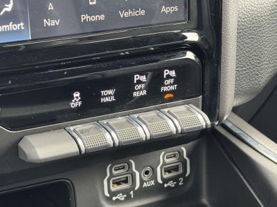 2023 RAM 1500 Laramie Crew Cab 4x4 57' Box