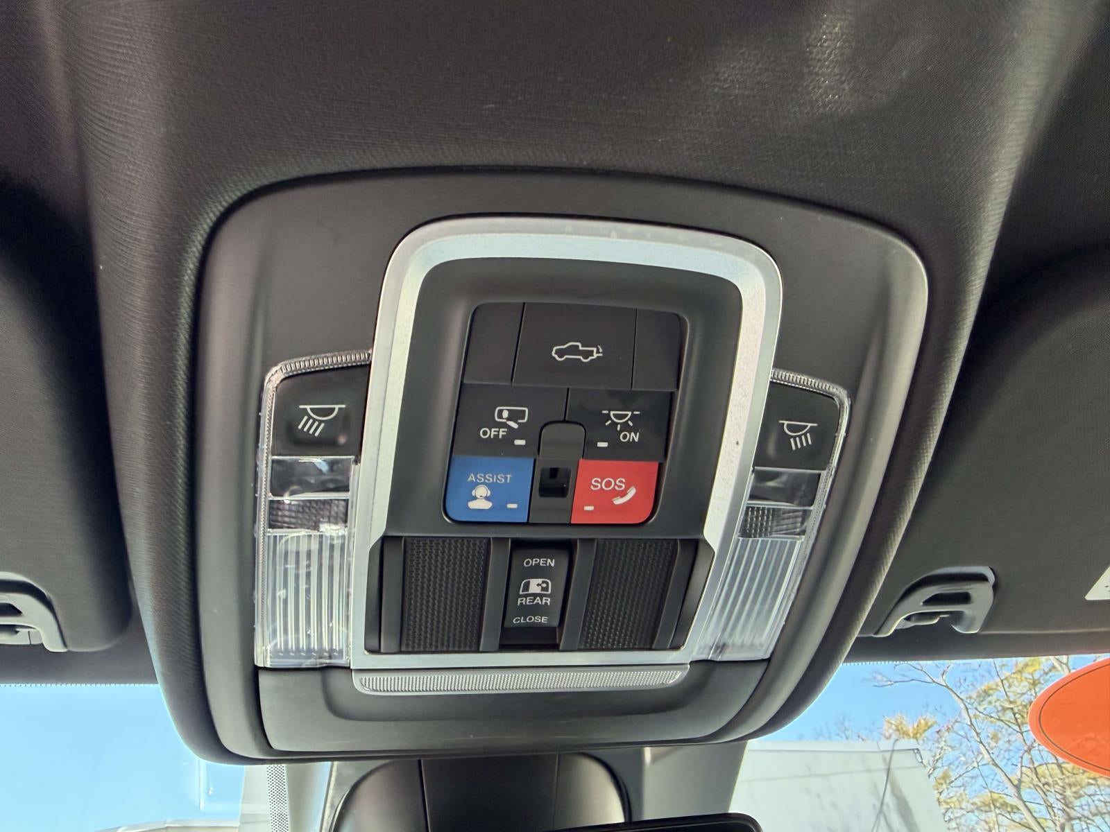 2021 RAM 1500 Laramie Crew Cab 4x4 57' Box