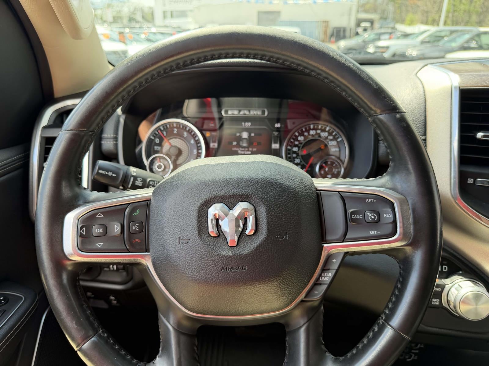 2021 RAM 1500 Laramie Crew Cab 4x4 57' Box