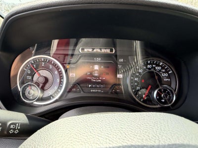 2021 RAM 1500 Laramie Crew Cab 4x4 57' Box