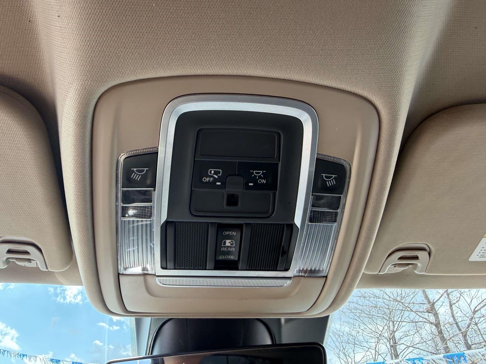 2021 RAM 1500 Laramie Crew Cab 4x4 57' Box