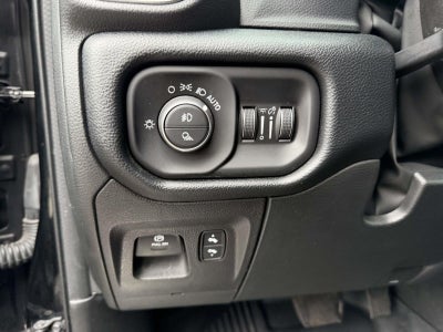 2022 RAM 1500 Laramie Crew Cab 4x4 57' Box