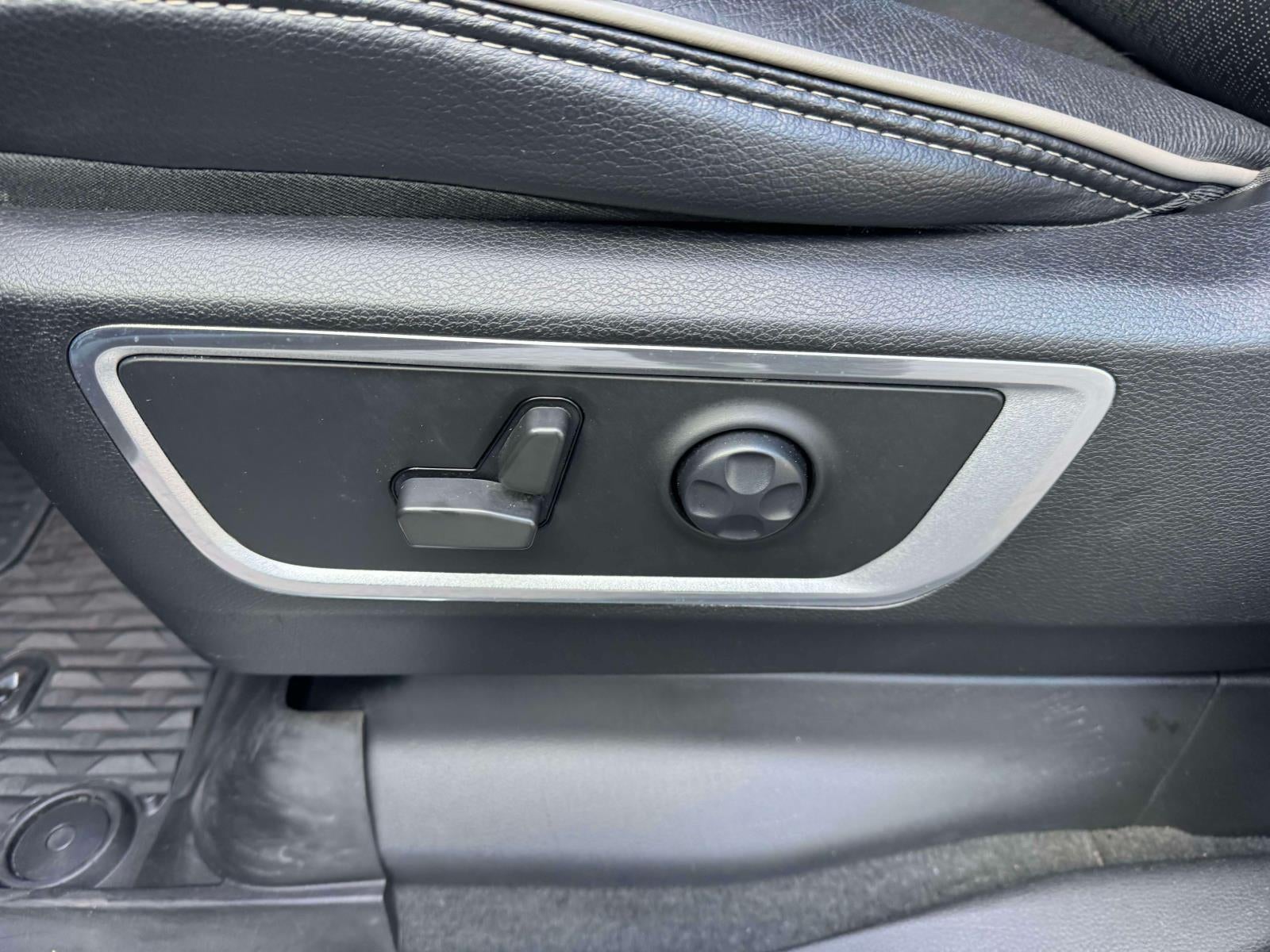 2021 RAM 1500 Laramie Crew Cab 4x4 57' Box