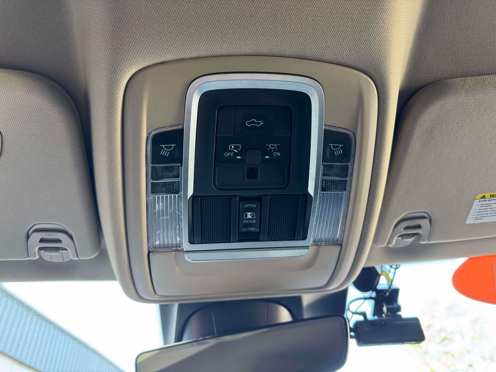 2021 RAM 1500 Laramie Crew Cab 4x4 57' Box