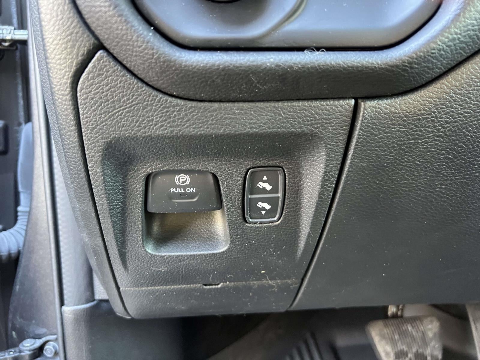 2024 RAM 1500 Laramie Crew Cab 4x4 57' Box