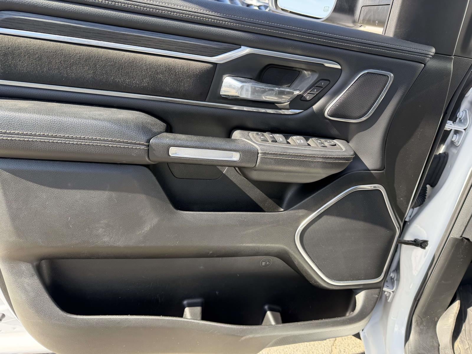 2023 RAM 1500 Laramie Crew Cab 4x4 57' Box