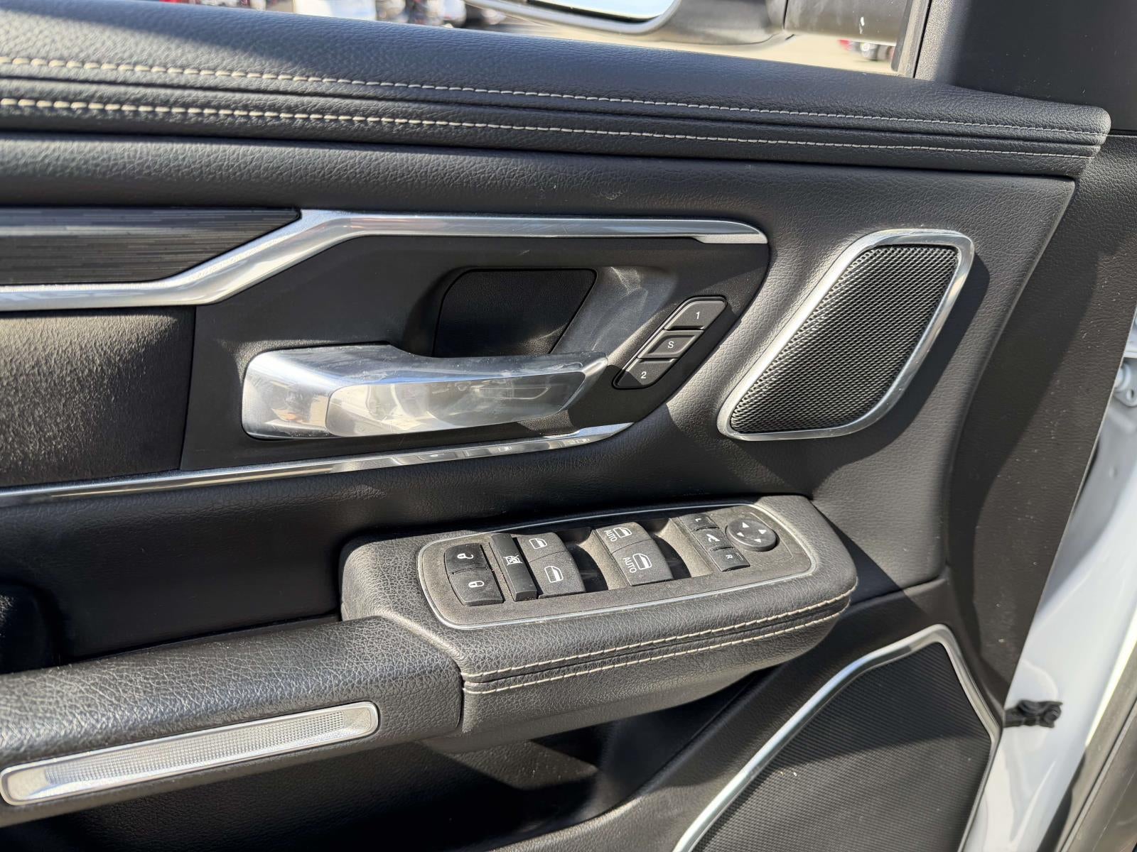 2023 RAM 1500 Laramie Crew Cab 4x4 57' Box