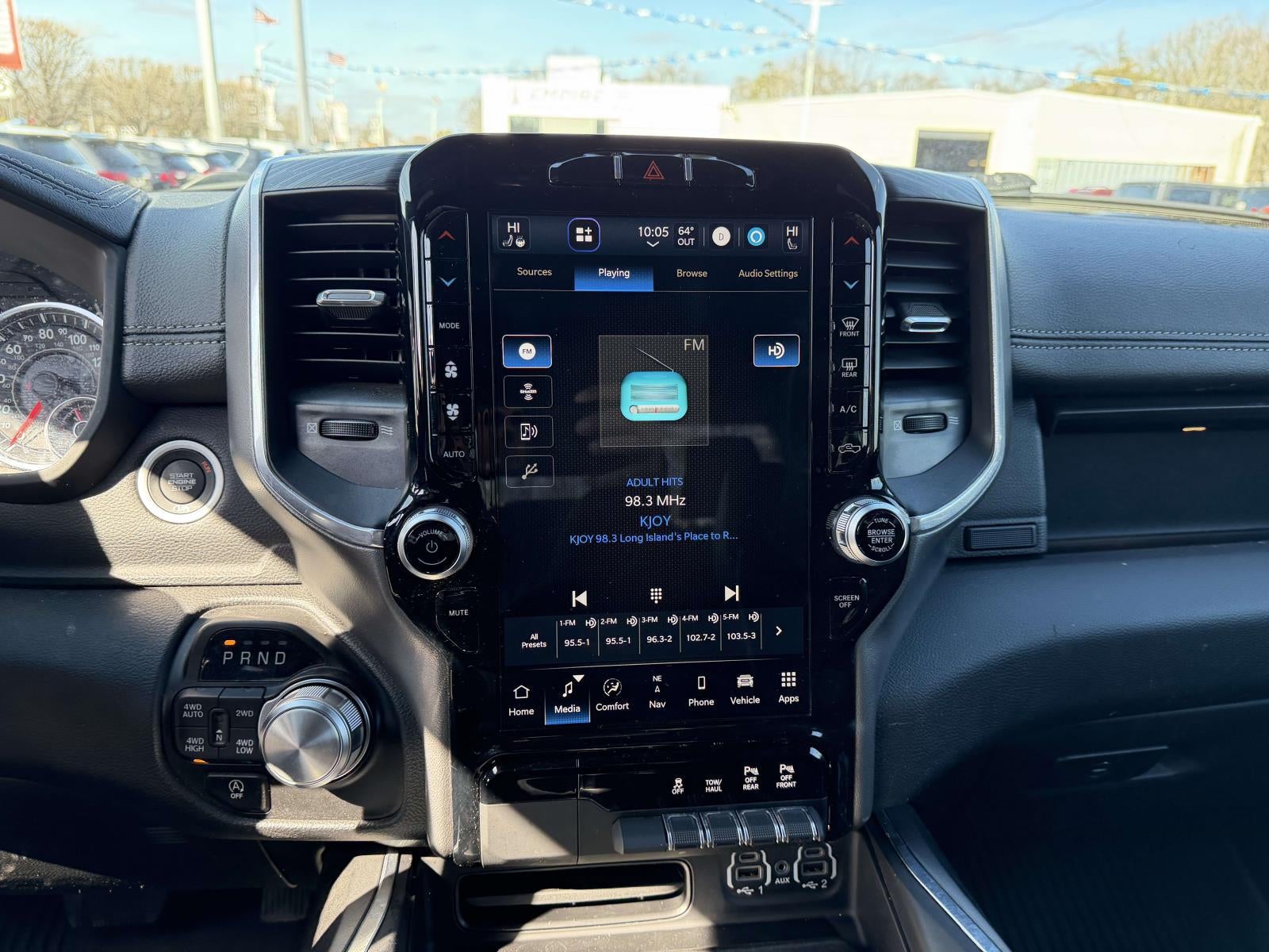 2023 RAM 1500 Laramie Crew Cab 4x4 57' Box