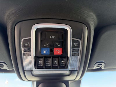 2023 RAM 1500 Laramie Crew Cab 4x4 57' Box