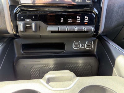 2023 RAM 1500 Laramie Crew Cab 4x4 57' Box