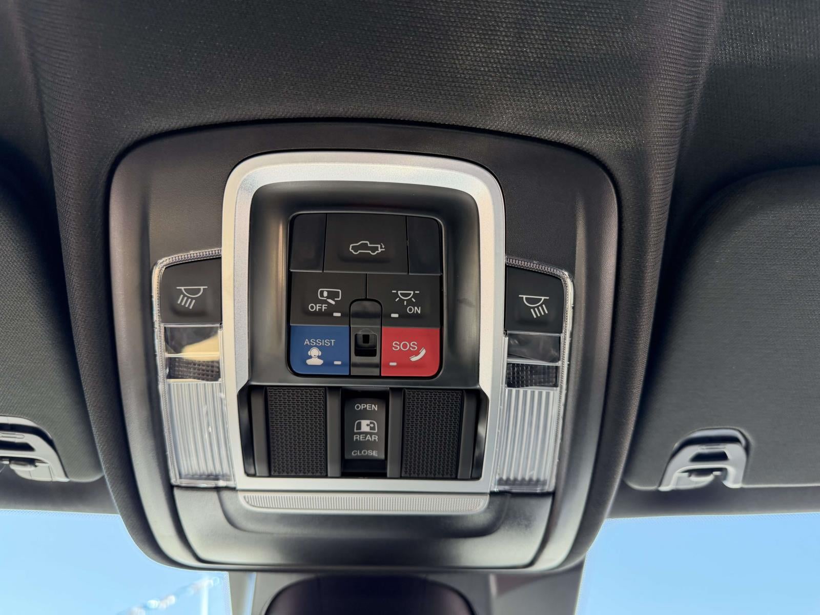 2023 RAM 1500 Laramie Crew Cab 4x4 57' Box