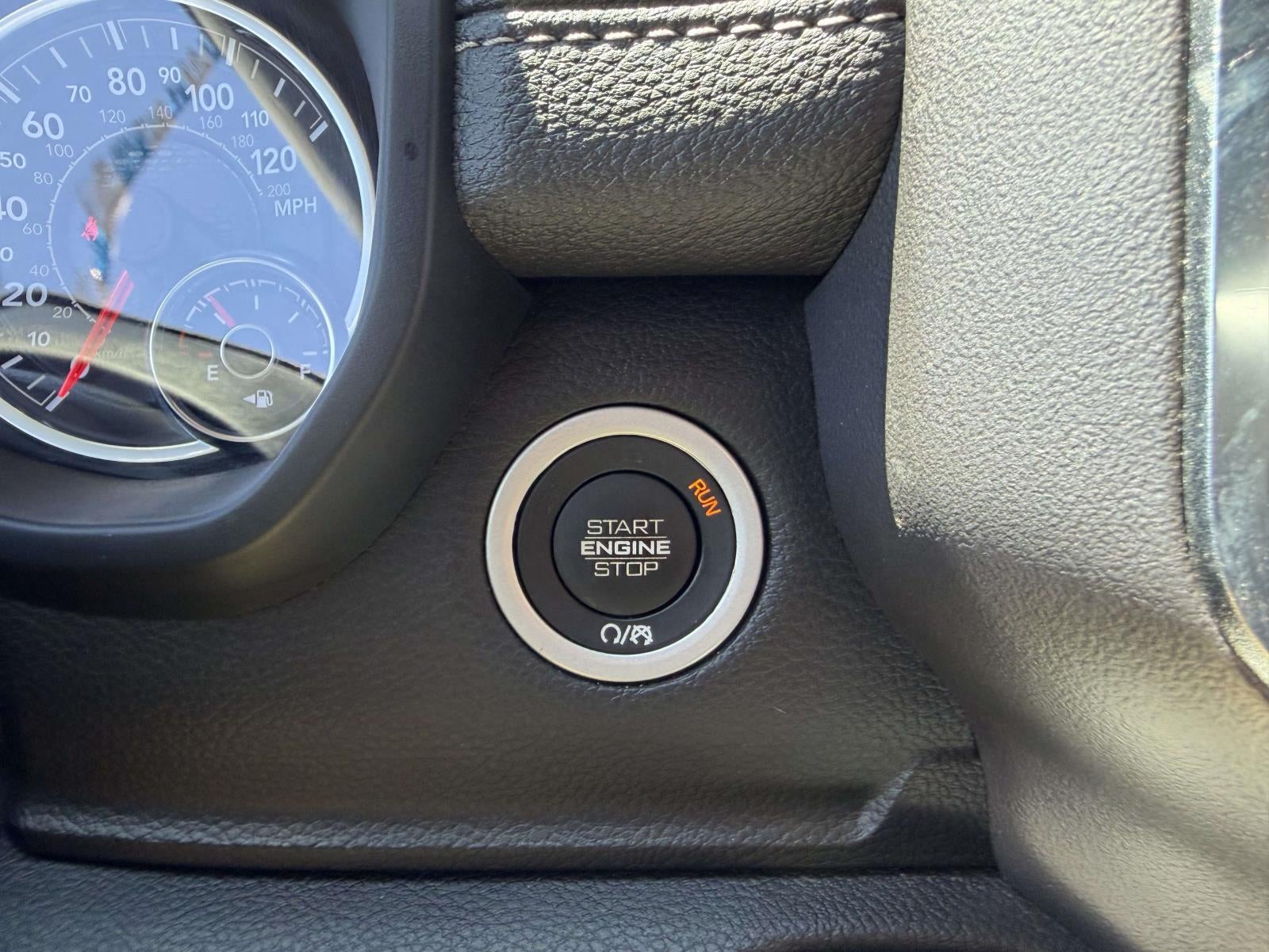2023 RAM 1500 Laramie Crew Cab 4x4 57' Box