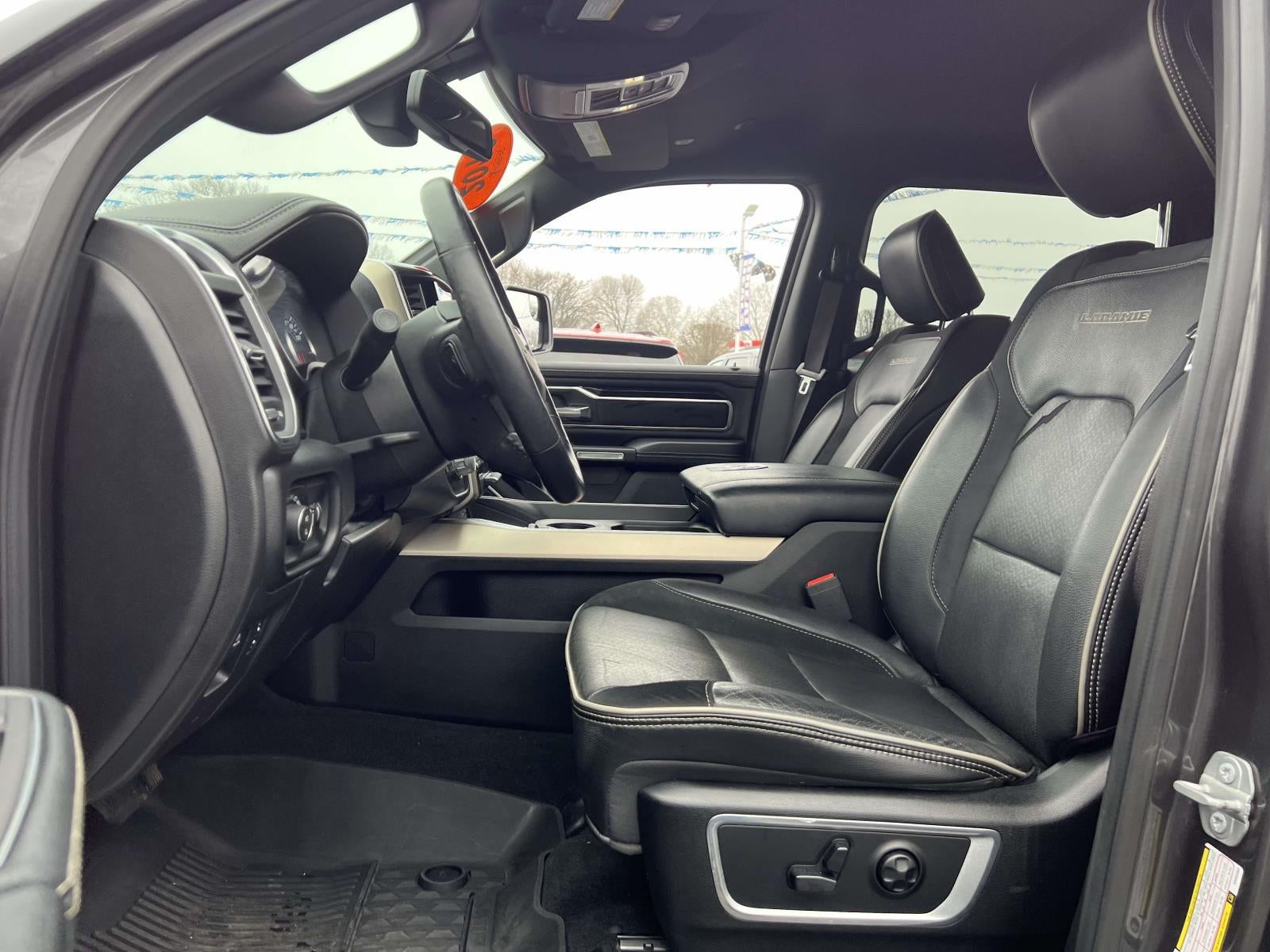 2019 RAM 1500 Laramie Crew Cab 4x4 57' Box