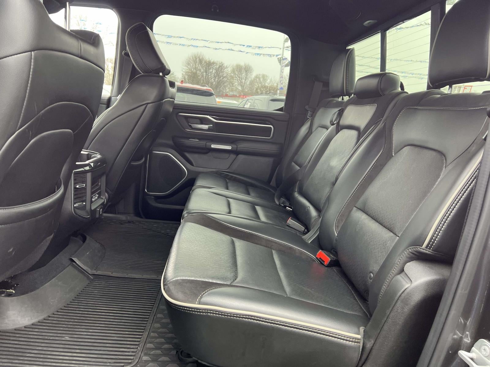 2019 RAM 1500 Laramie Crew Cab 4x4 57' Box