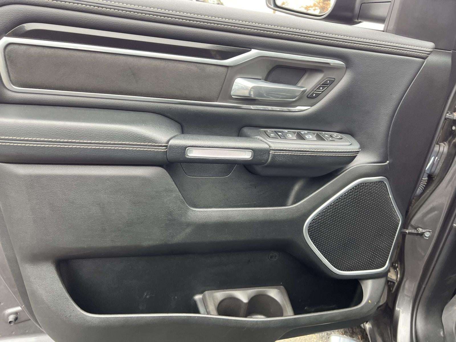 2019 RAM 1500 Laramie Crew Cab 4x4 57' Box