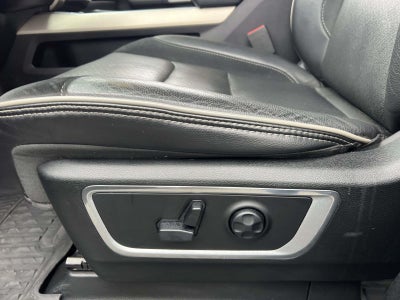 2019 RAM 1500 Laramie Crew Cab 4x4 57' Box