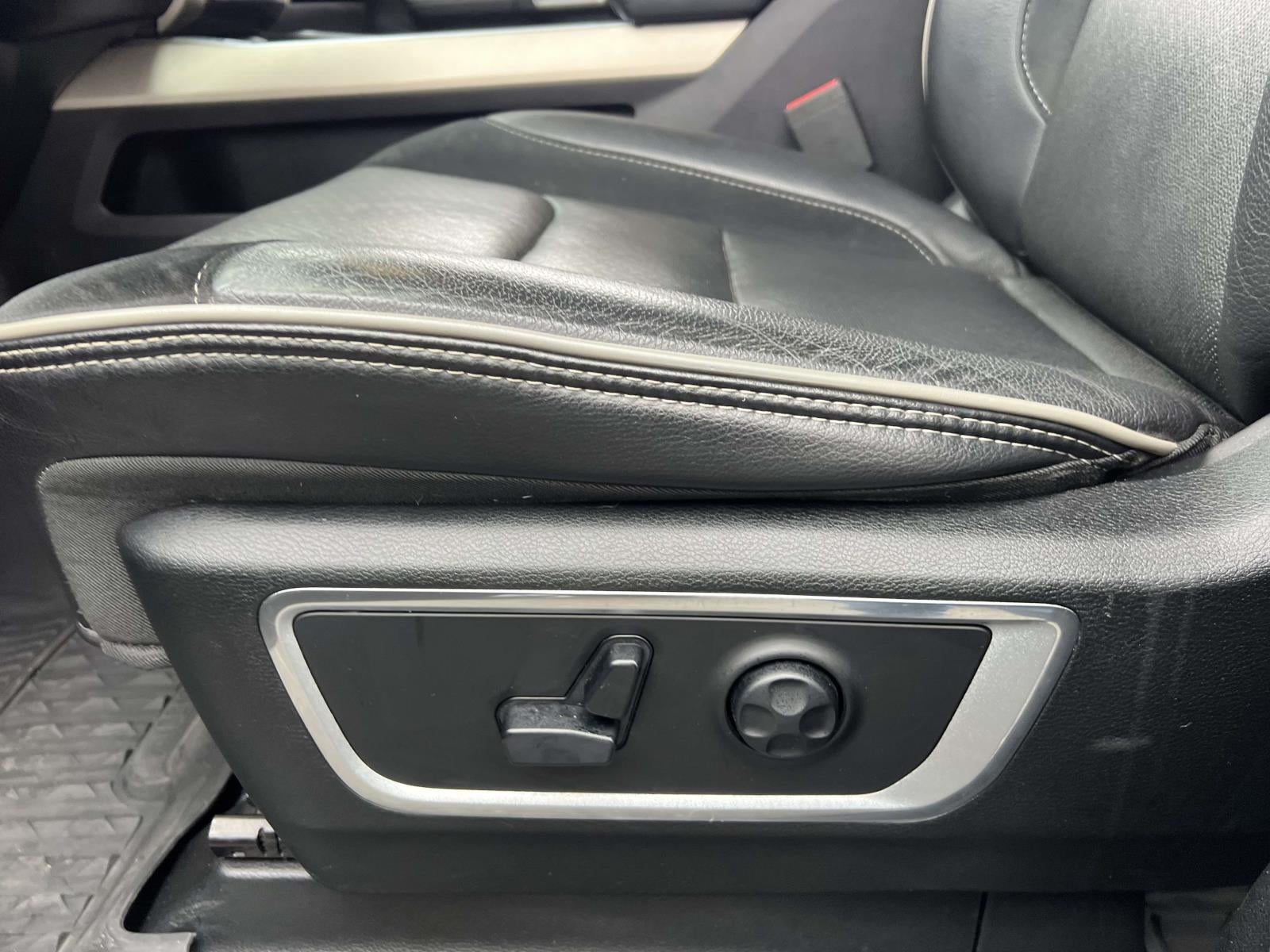 2019 RAM 1500 Laramie Crew Cab 4x4 57' Box