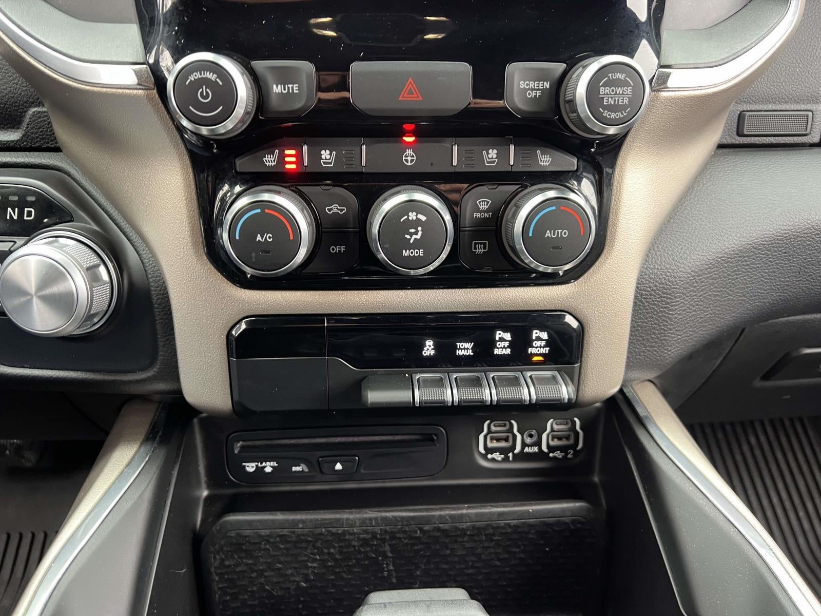 2019 RAM 1500 Laramie Crew Cab 4x4 57' Box