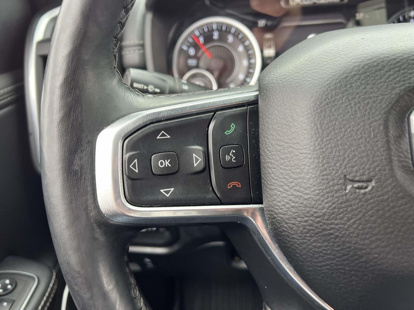 2019 RAM 1500 Laramie Crew Cab 4x4 57' Box