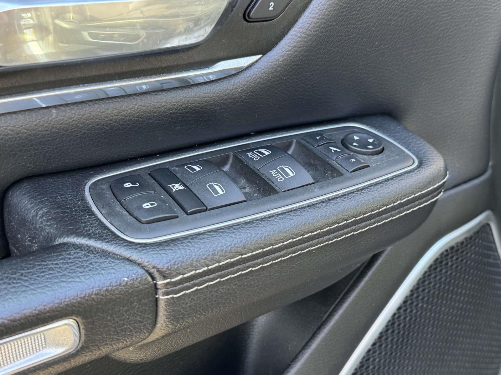 2022 RAM 1500 Laramie Crew Cab 4x4 57' Box