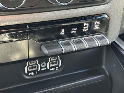 2022 RAM 1500 Laramie Crew Cab 4x4 57' Box