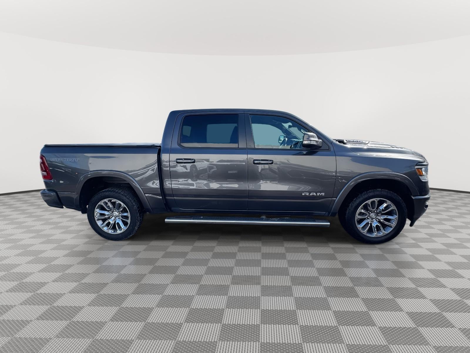 2022 RAM 1500 Laramie Crew Cab 4x4 57' Box