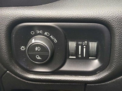 2023 RAM 1500 Laramie Crew Cab 4x4 57' Box