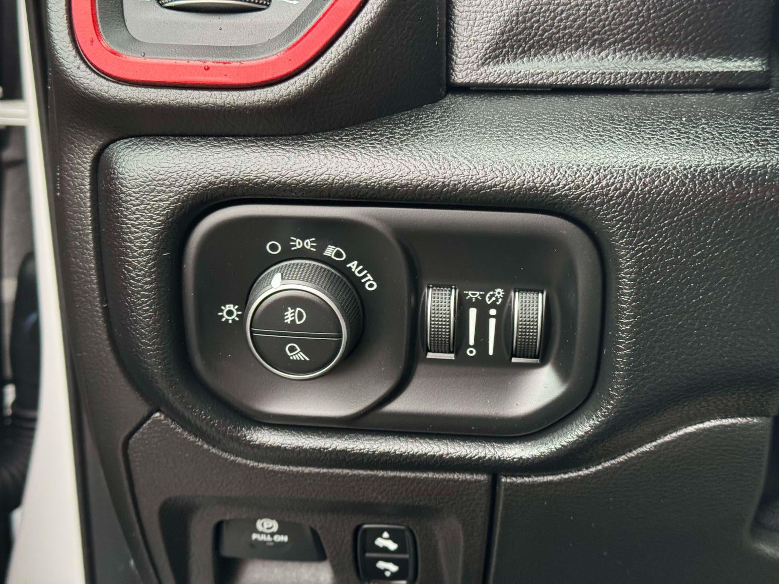2019 RAM 1500 Rebel Crew Cab 4x4 57' Box