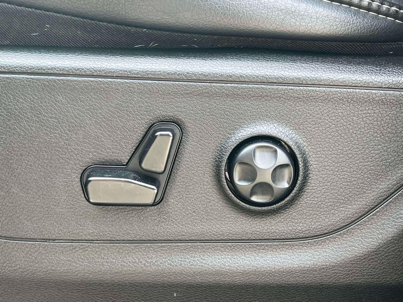 2019 RAM 1500 Rebel Crew Cab 4x4 57' Box