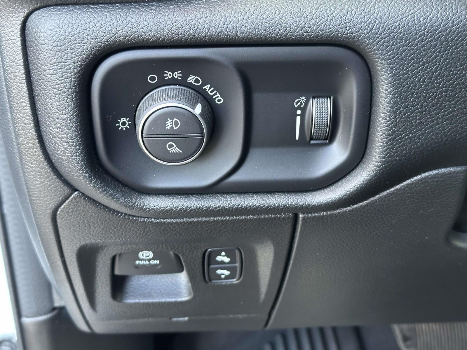 2022 RAM 1500 Rebel Crew Cab 4x4 57' Box