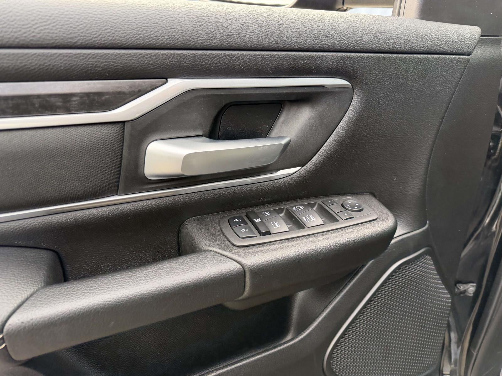 2023 RAM 1500 Big Horn Crew Cab 4x4 64' Box