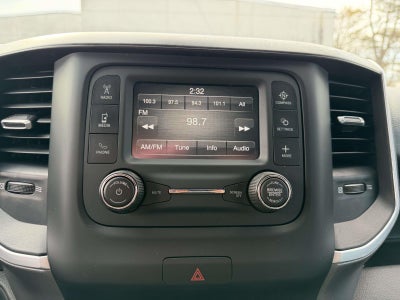 2023 RAM 1500 Big Horn Crew Cab 4x4 64' Box