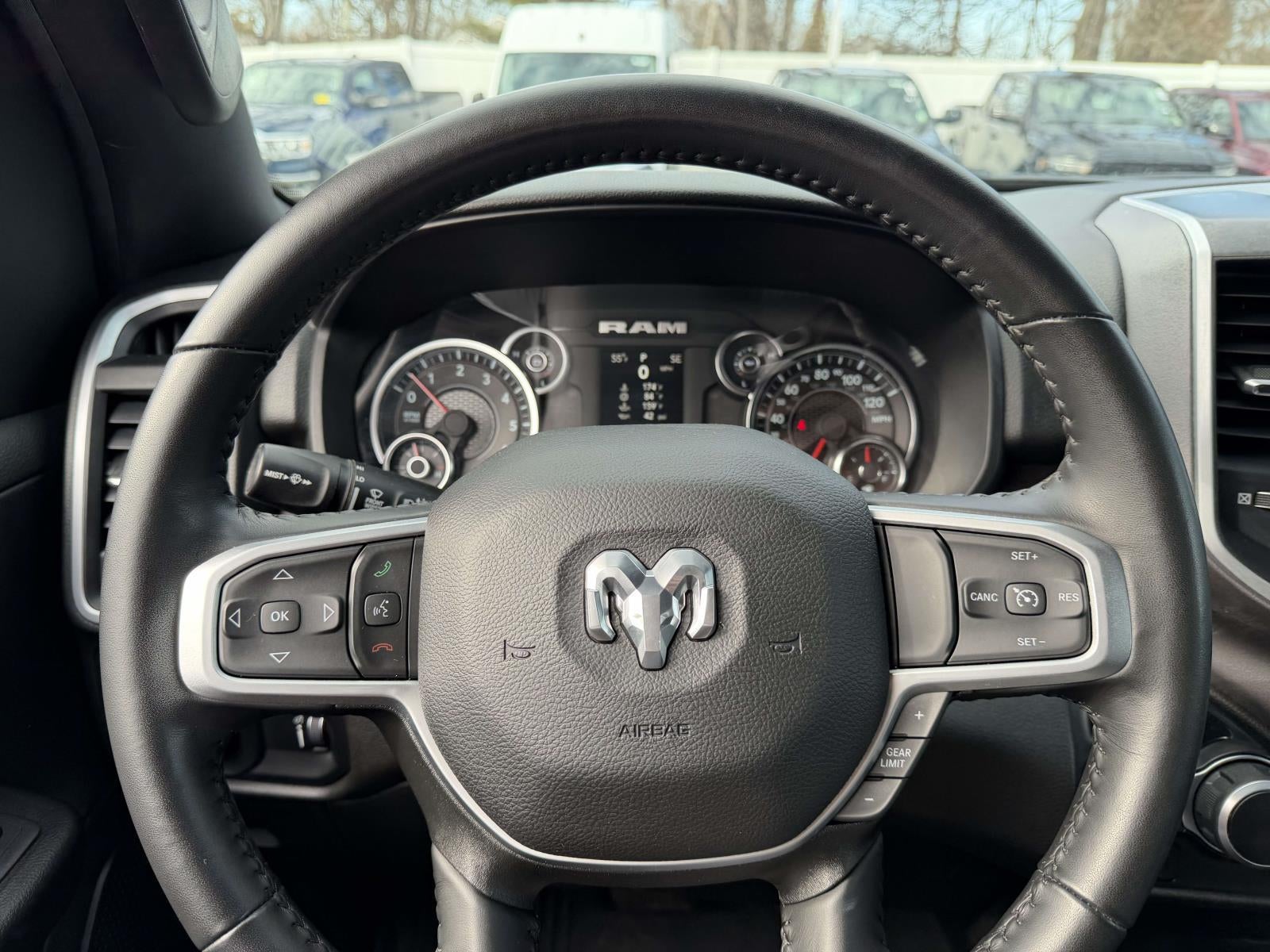 2023 RAM 1500 Big Horn Crew Cab 4x4 64' Box