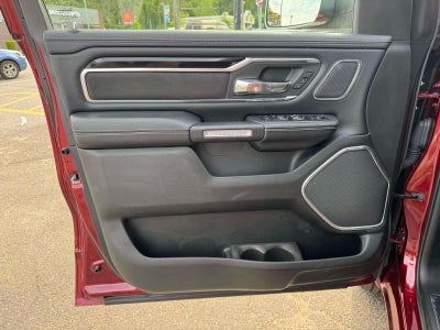 2019 RAM 1500 Laramie Crew Cab 4x4 64' Box
